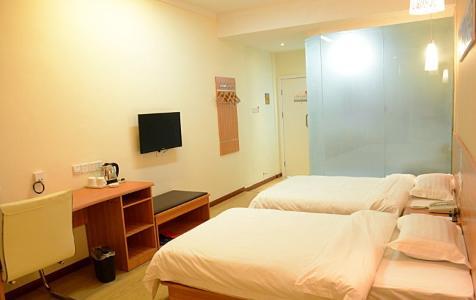 Thank Inn Chain Hotel Henan Xinyang Train Station Gongqu Road Exteriér fotografie